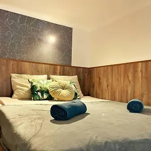επισκεφθείτε το ξενοδοχείο