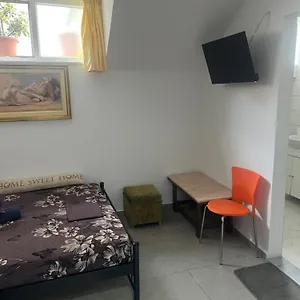 Centrally Located Private Pensión