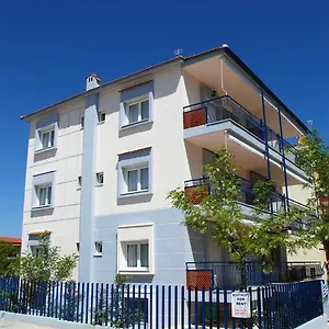 επισκεφθείτε το ξενοδοχείο